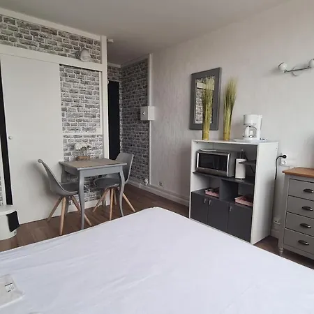 Appartement Du Bord De Face A La