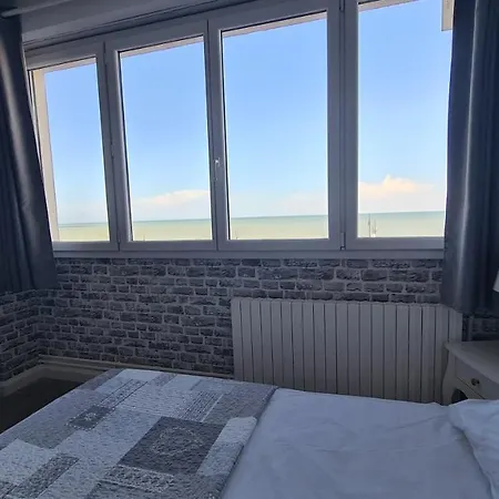 Du Bord De 9 Avec Vraie Vue Apartment *