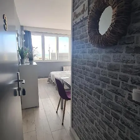 Apartment Du Bord De Plusieurs Avec Vue Garantie