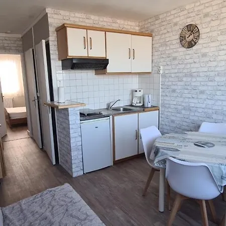 Du Bord De 9 Avec Vraie Vue Apartment